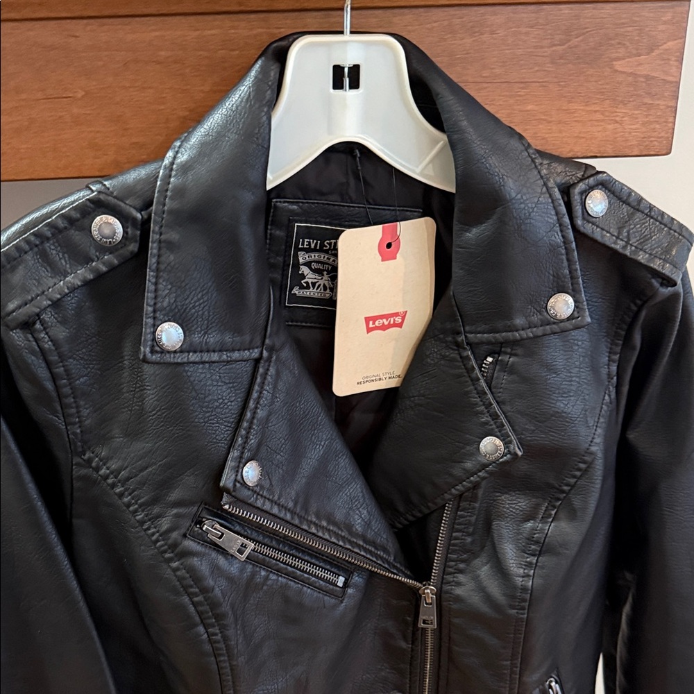 Levi's Classic Black Faux Leather Moto Jacket. Women’s Size Small - Picture 4 of 12